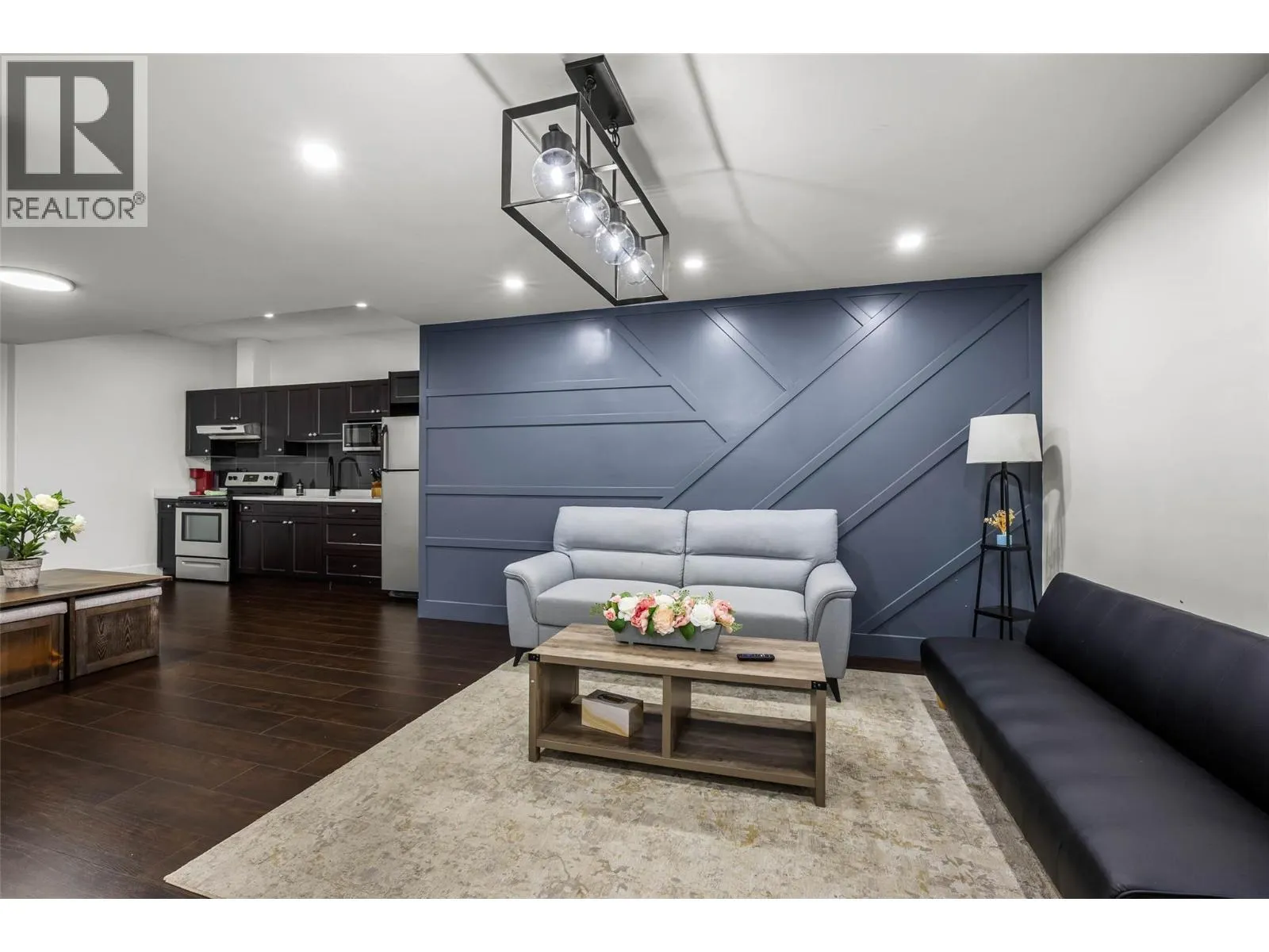 825 Fernie Court