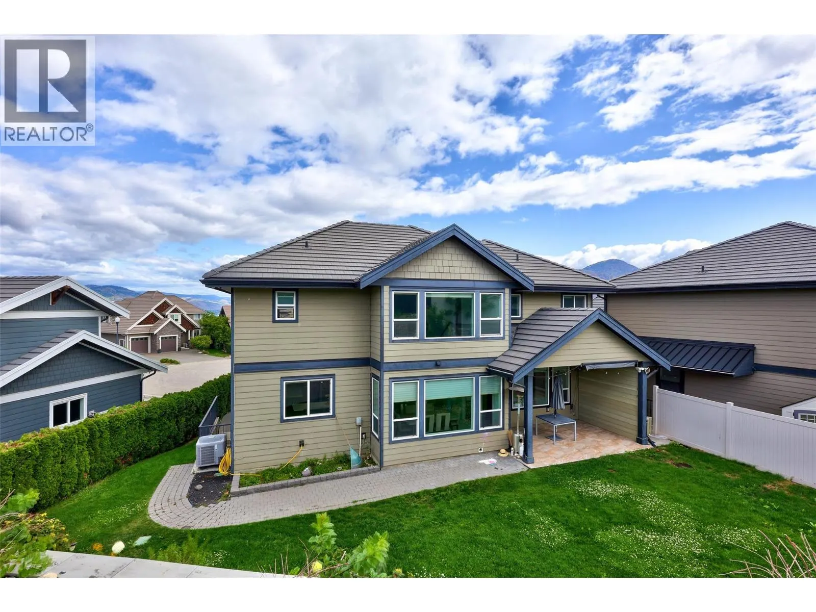 825 Fernie Court