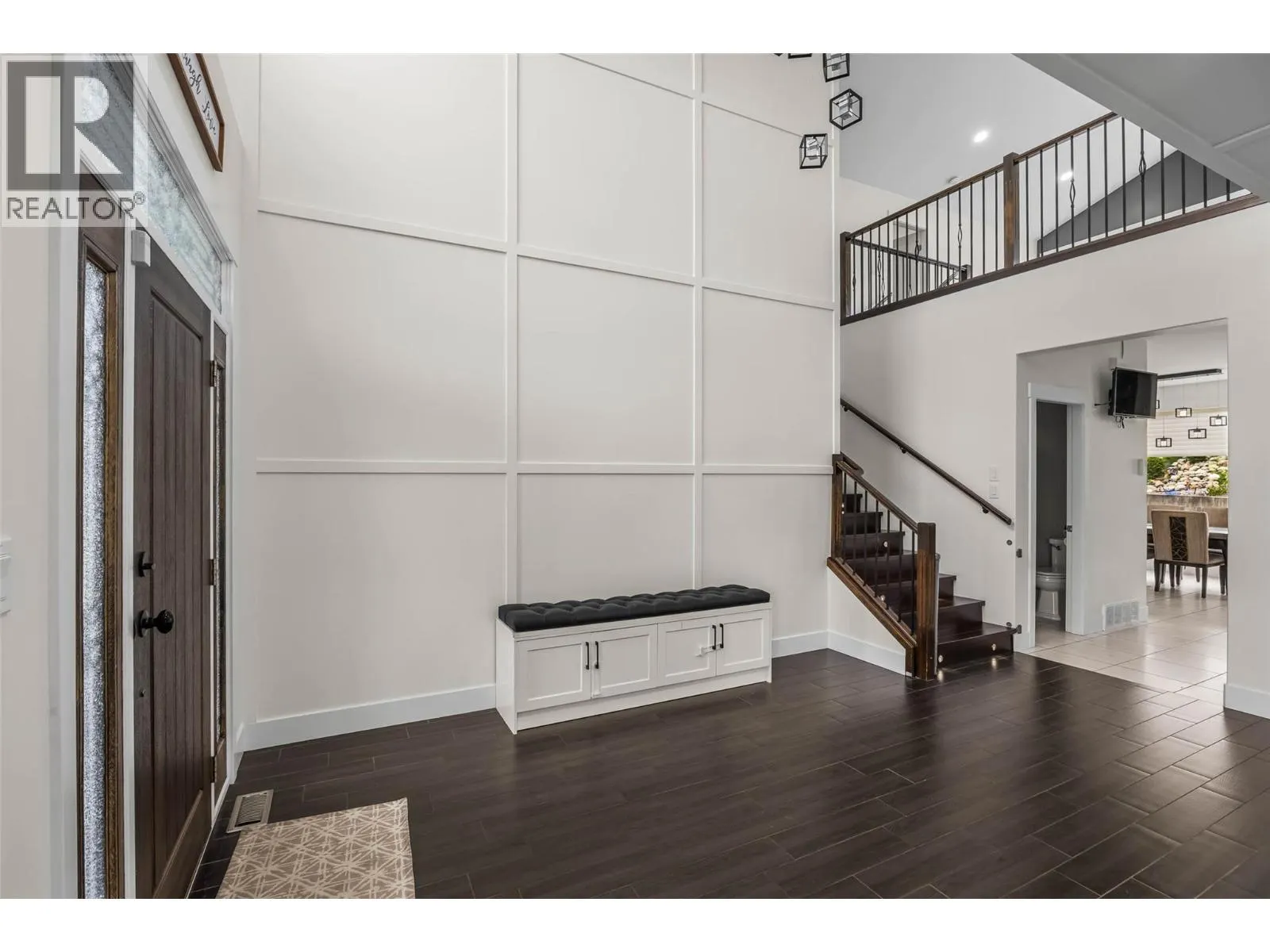 825 Fernie Court