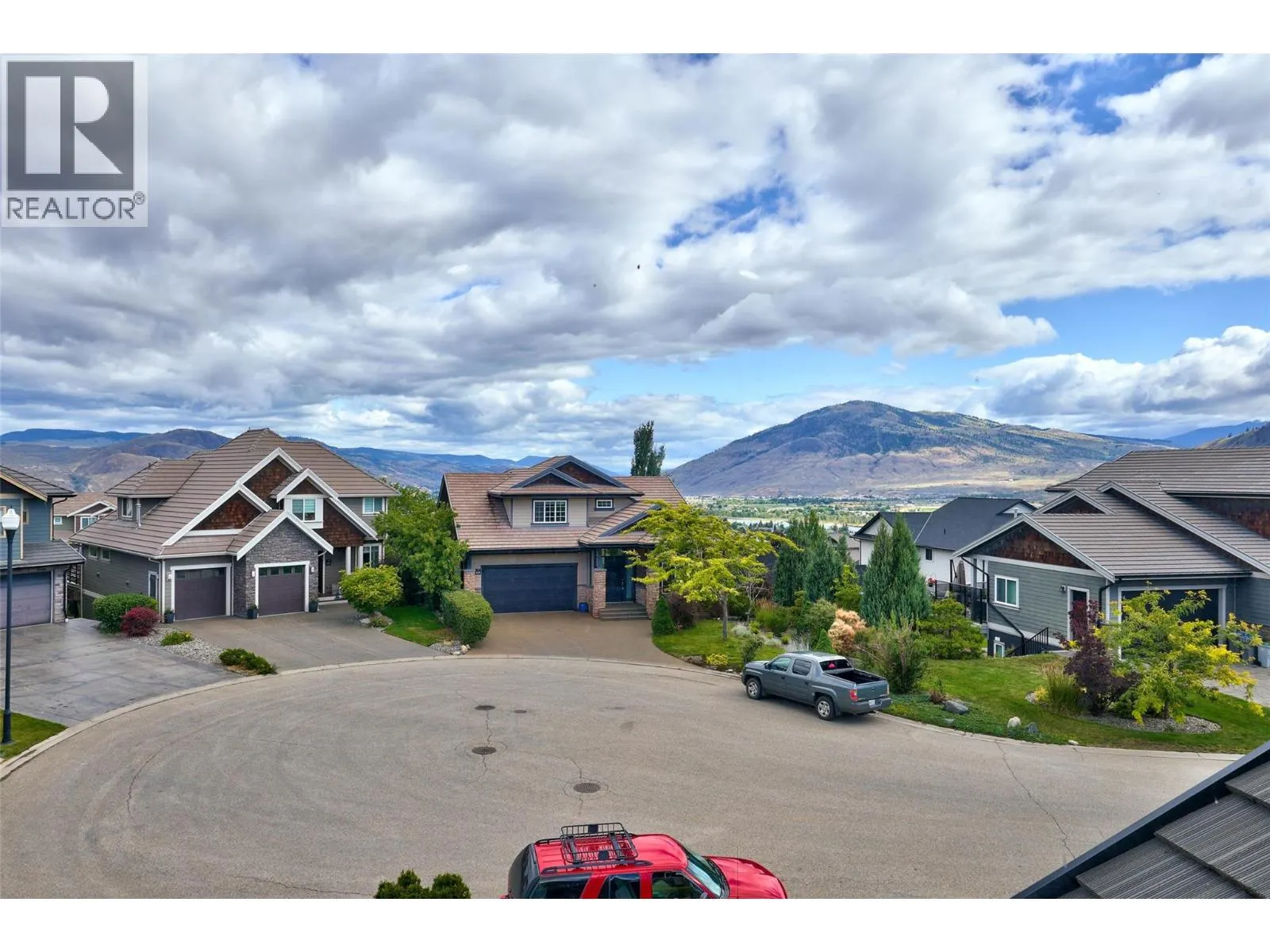 825 Fernie Court