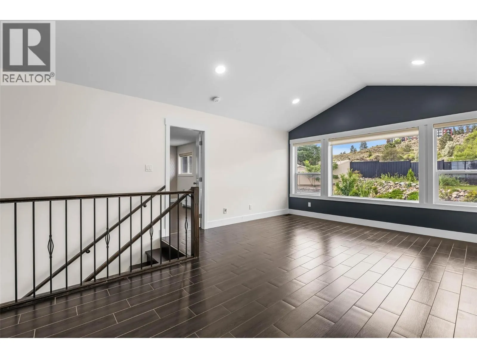 825 Fernie Court
