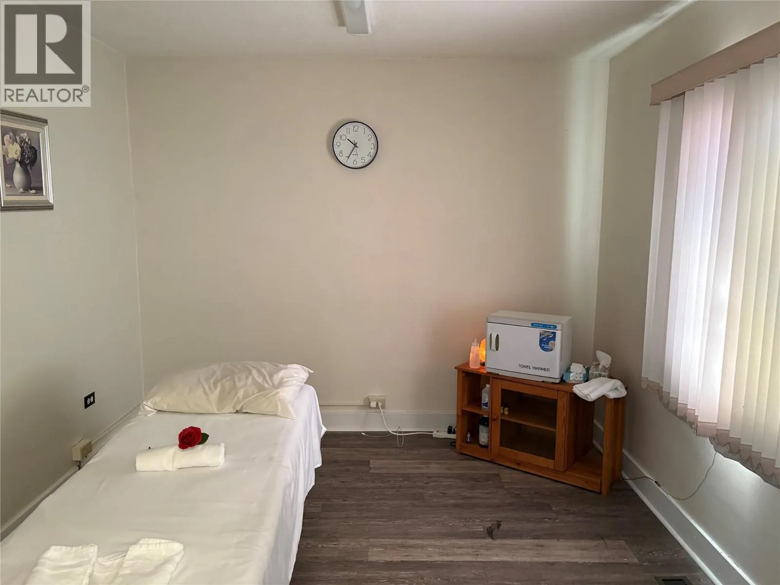157 WADE Avenue W