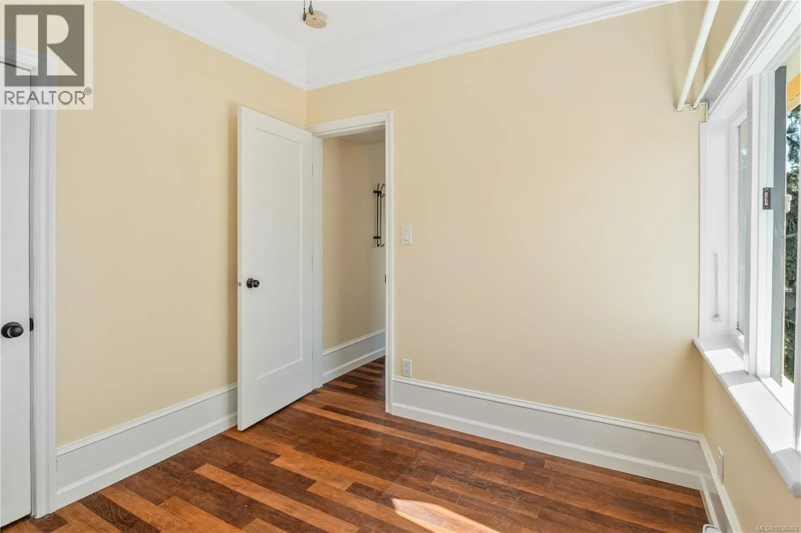 1171 Rockland Ave