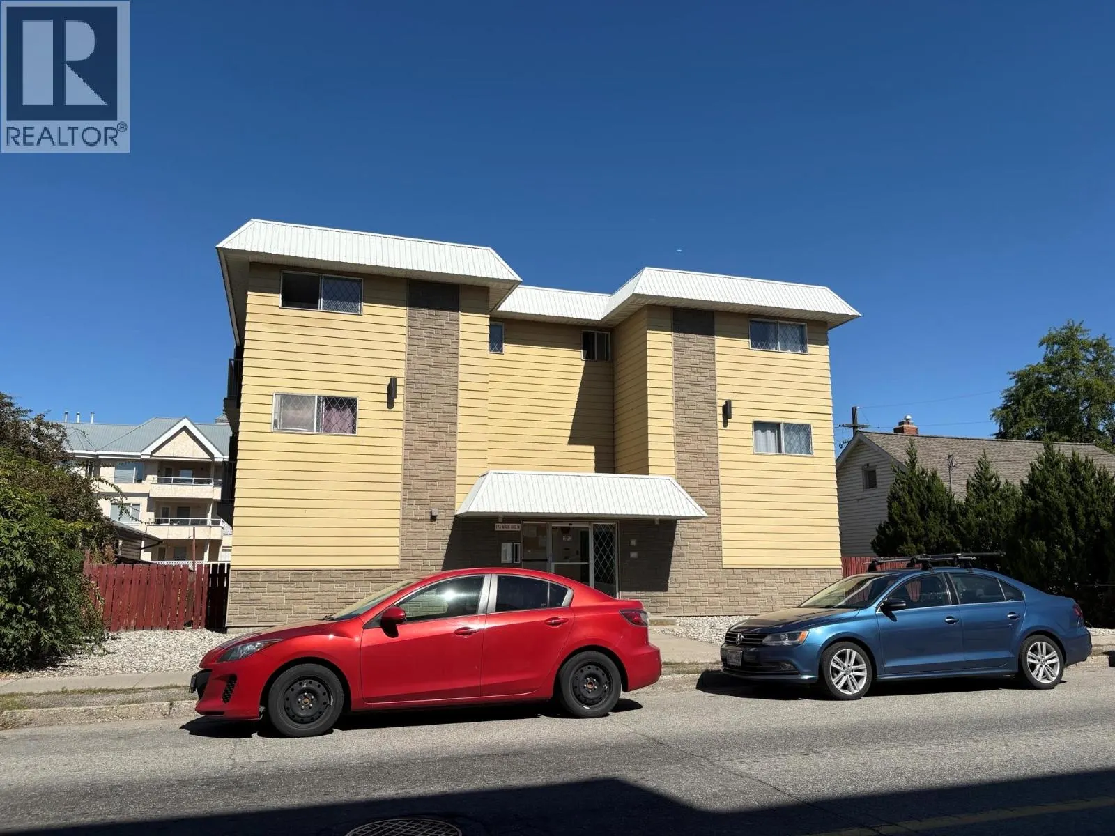 173 Wade Avenue W