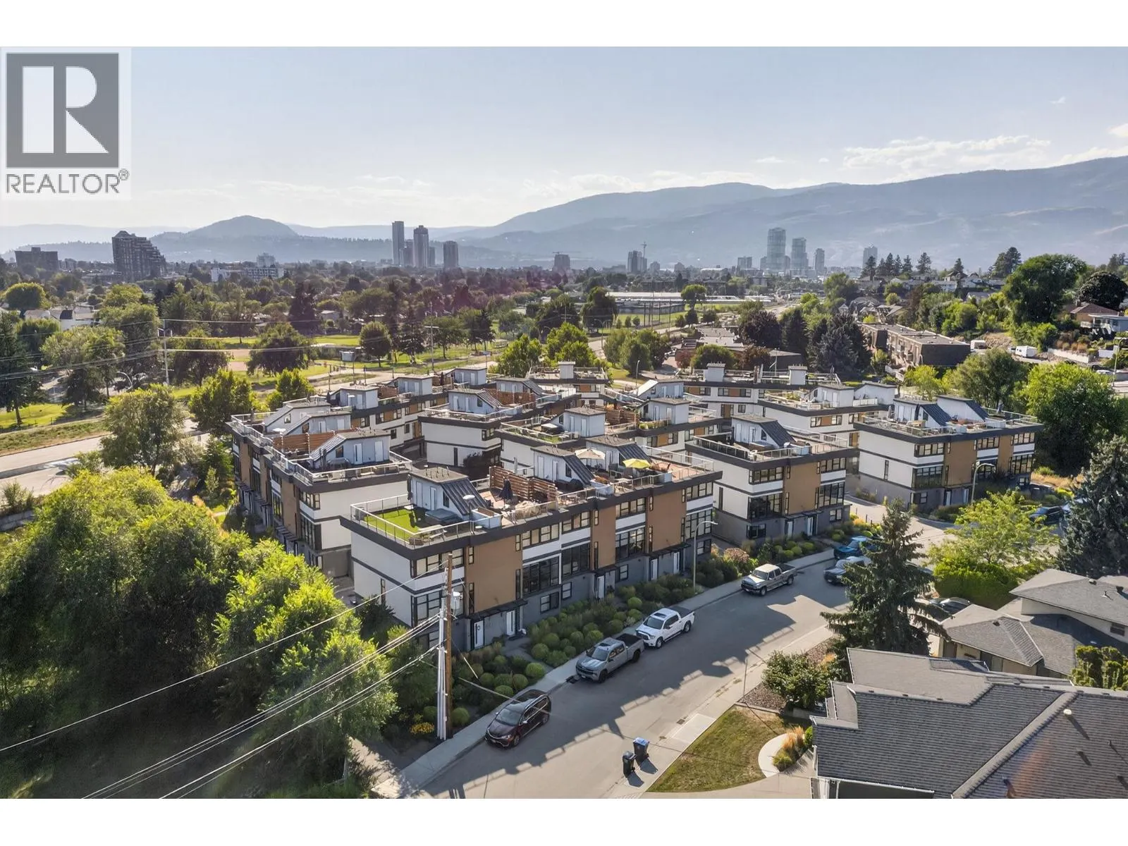 1515 Highland Drive Unit# 33