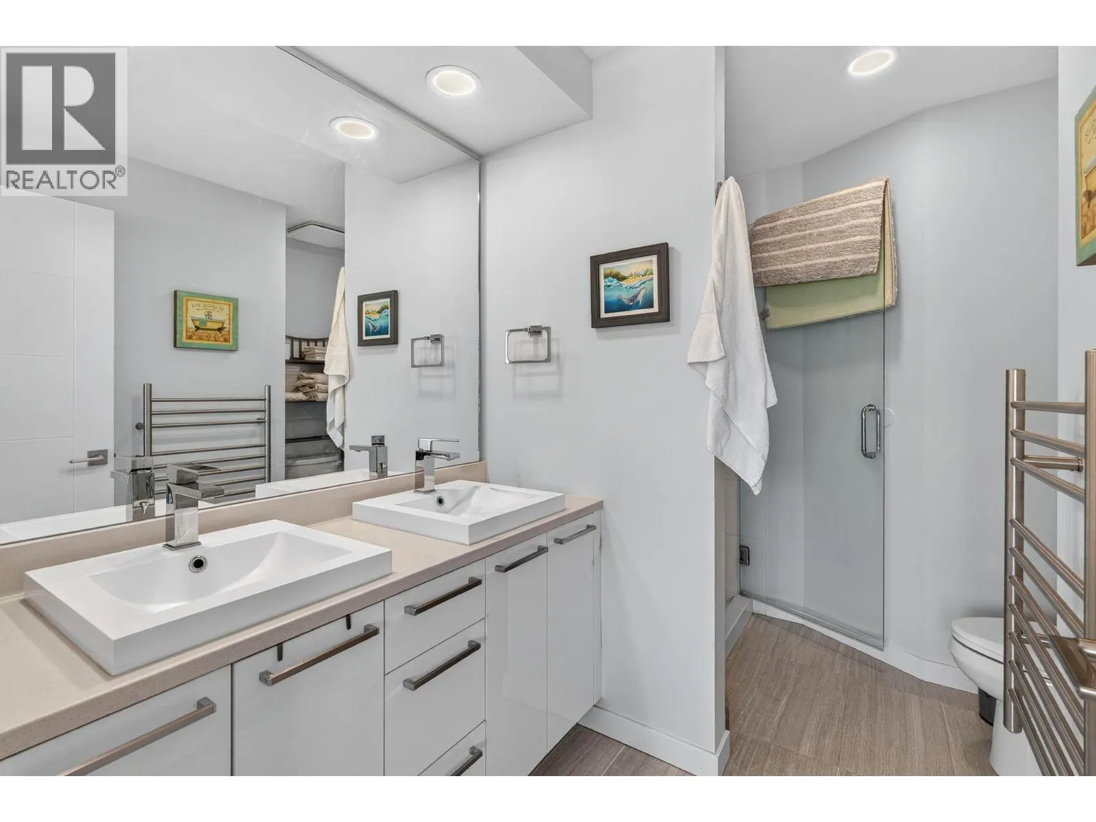 1515 Highland Drive Unit# 33