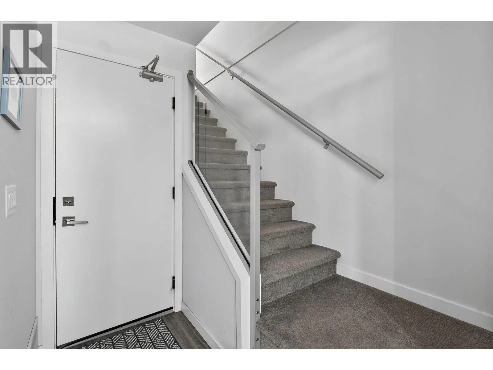 1515 Highland Drive Unit# 33