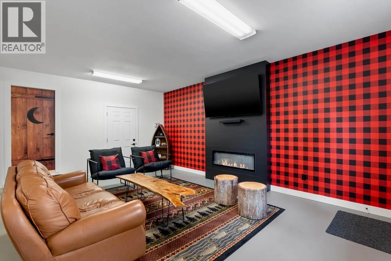2731 Fairview Road