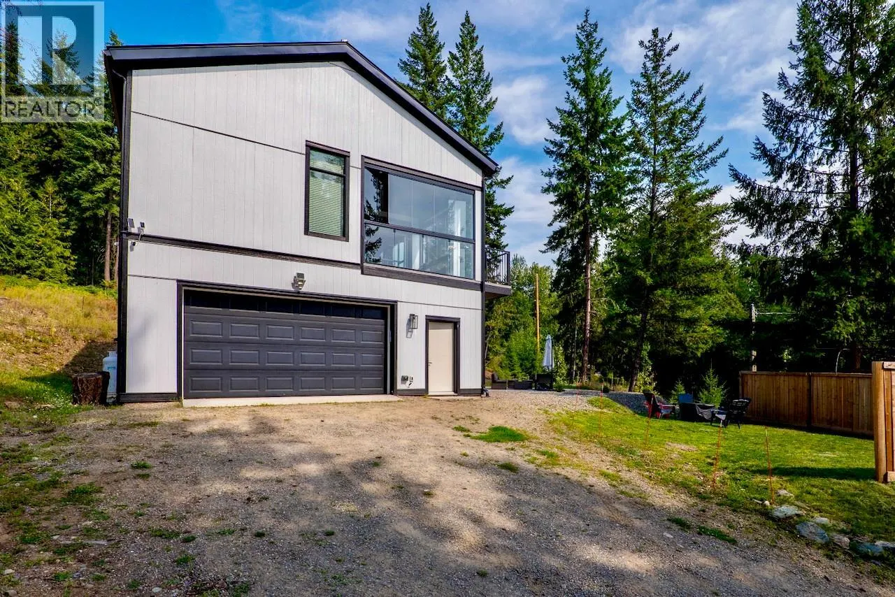 2731 Fairview Road