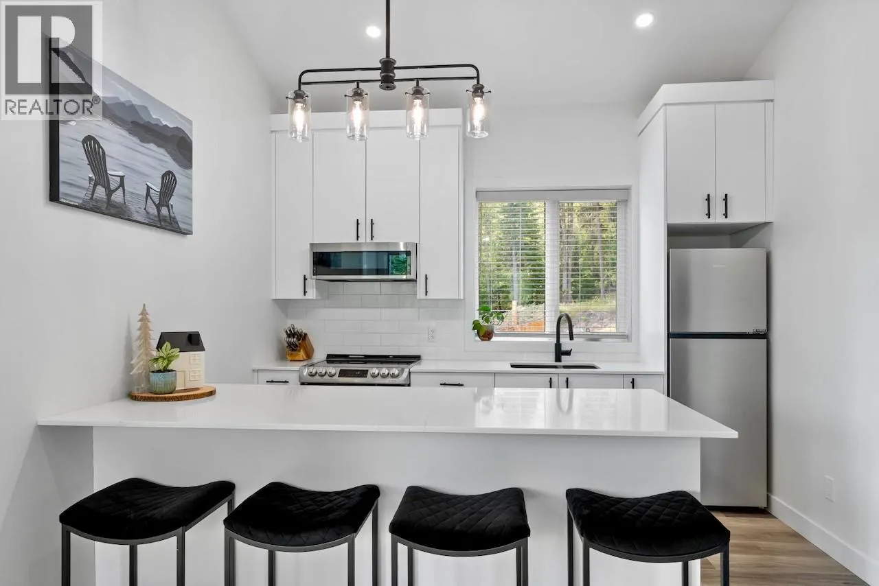 2731 Fairview Road