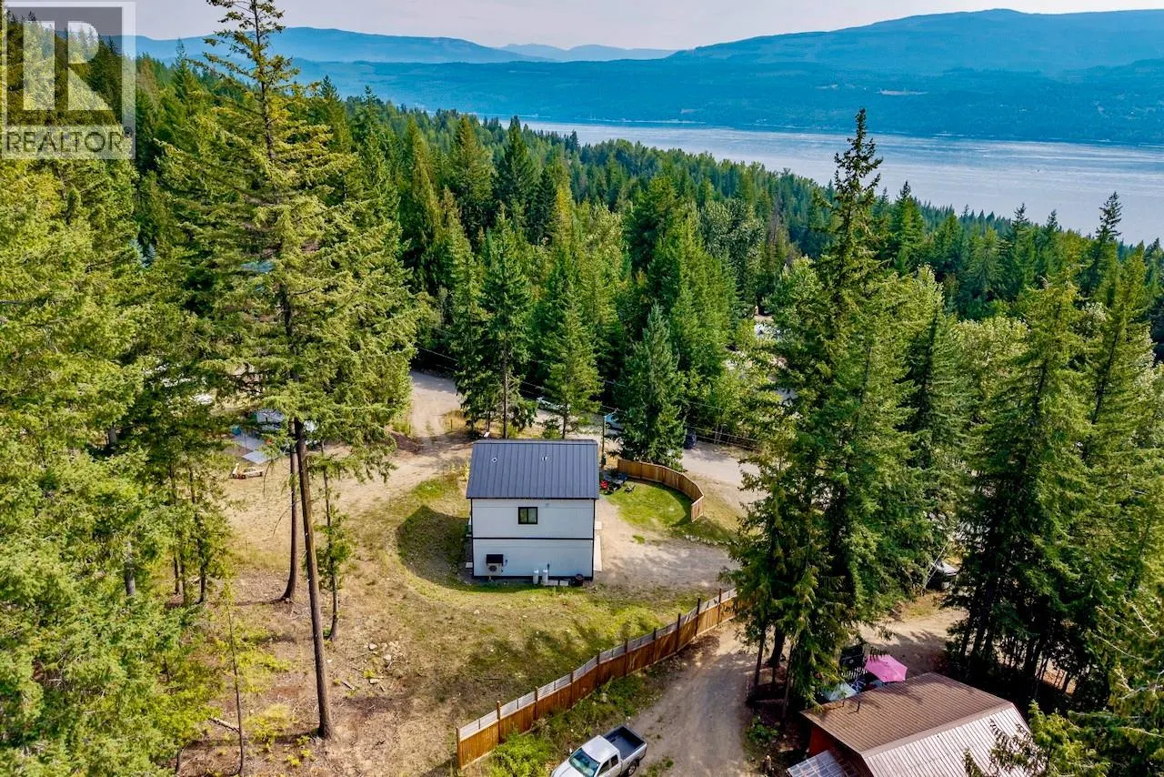 2731 Fairview Road