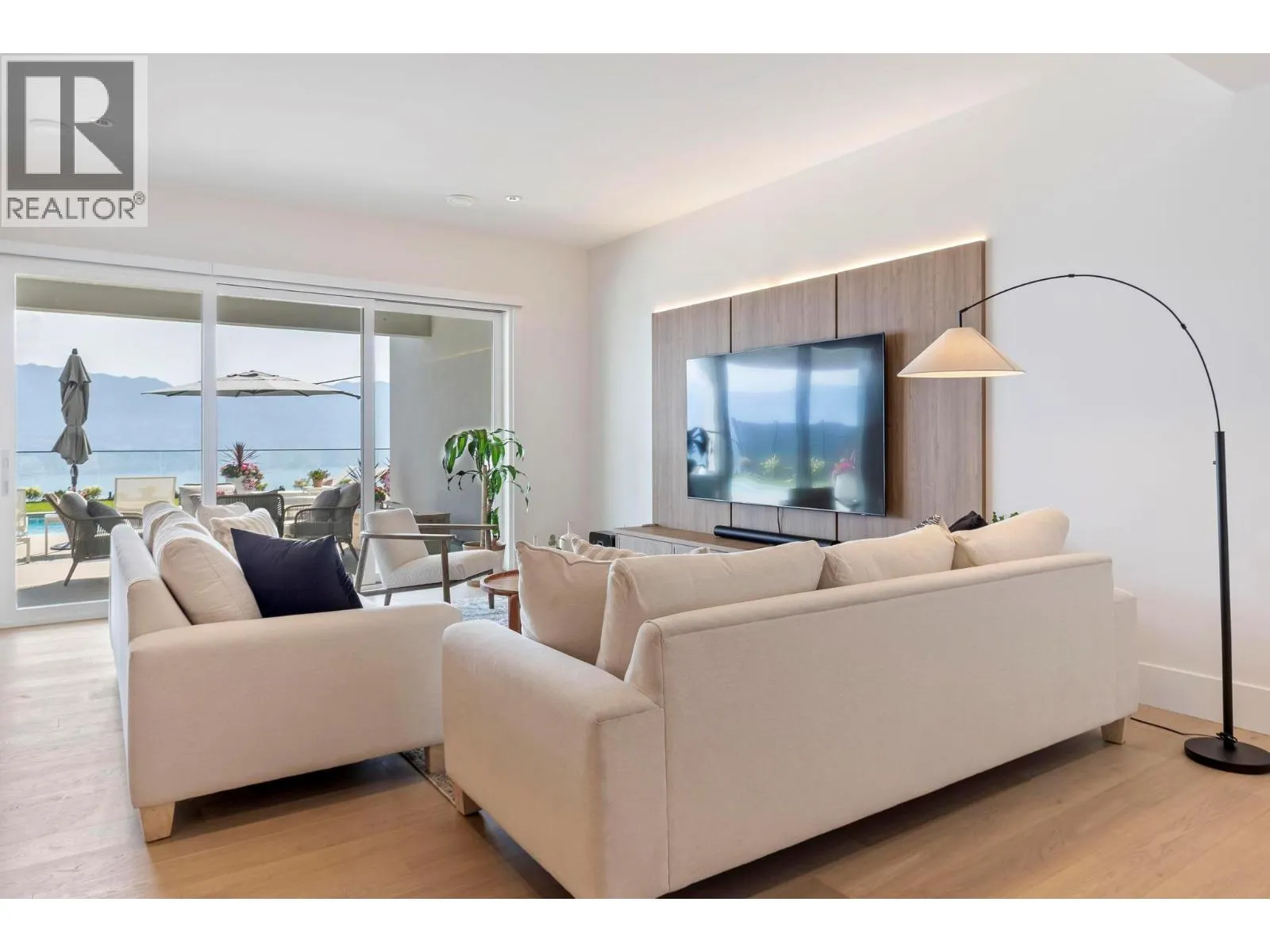 1391 Vineyard Drive