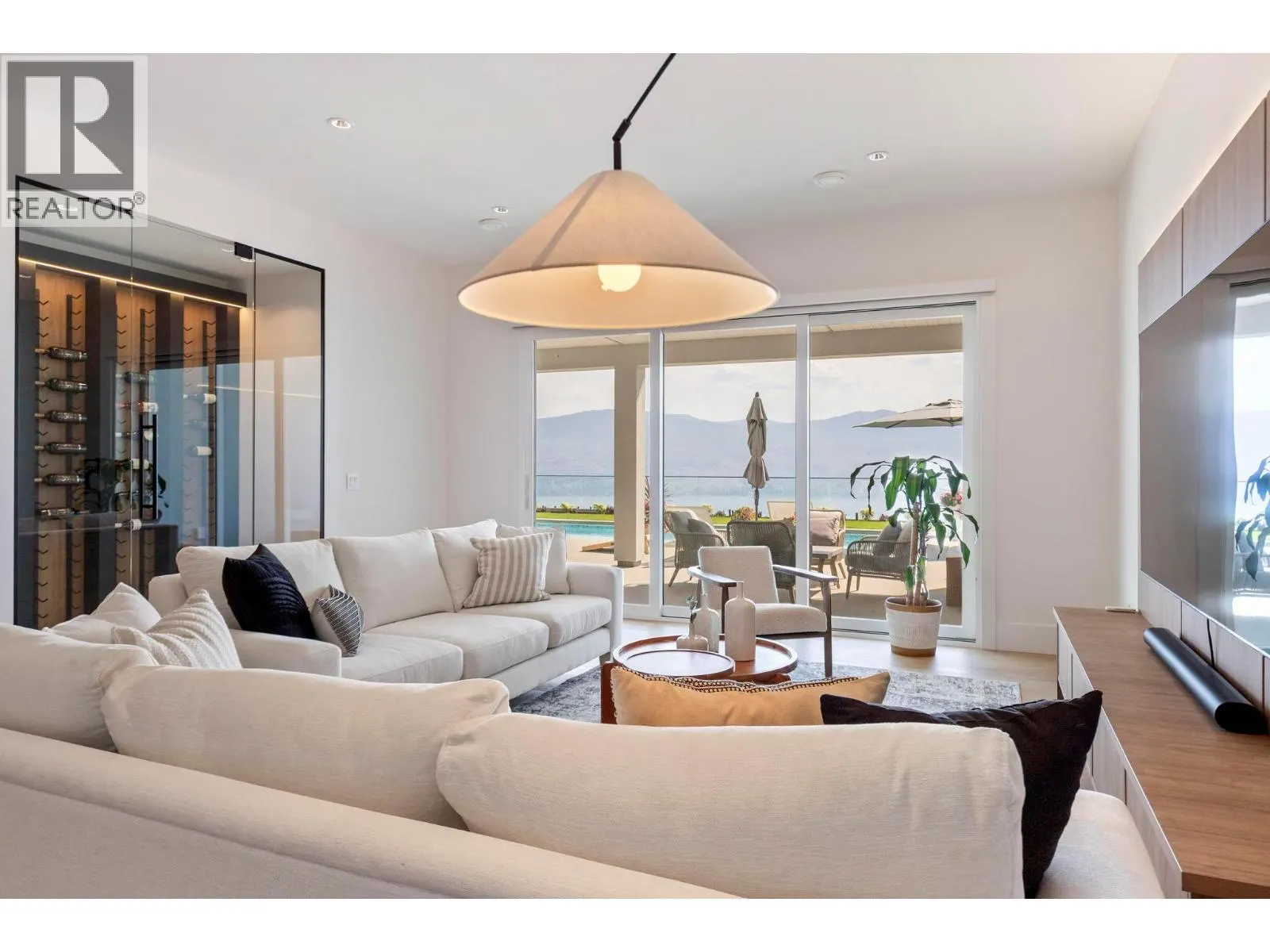 1391 Vineyard Drive