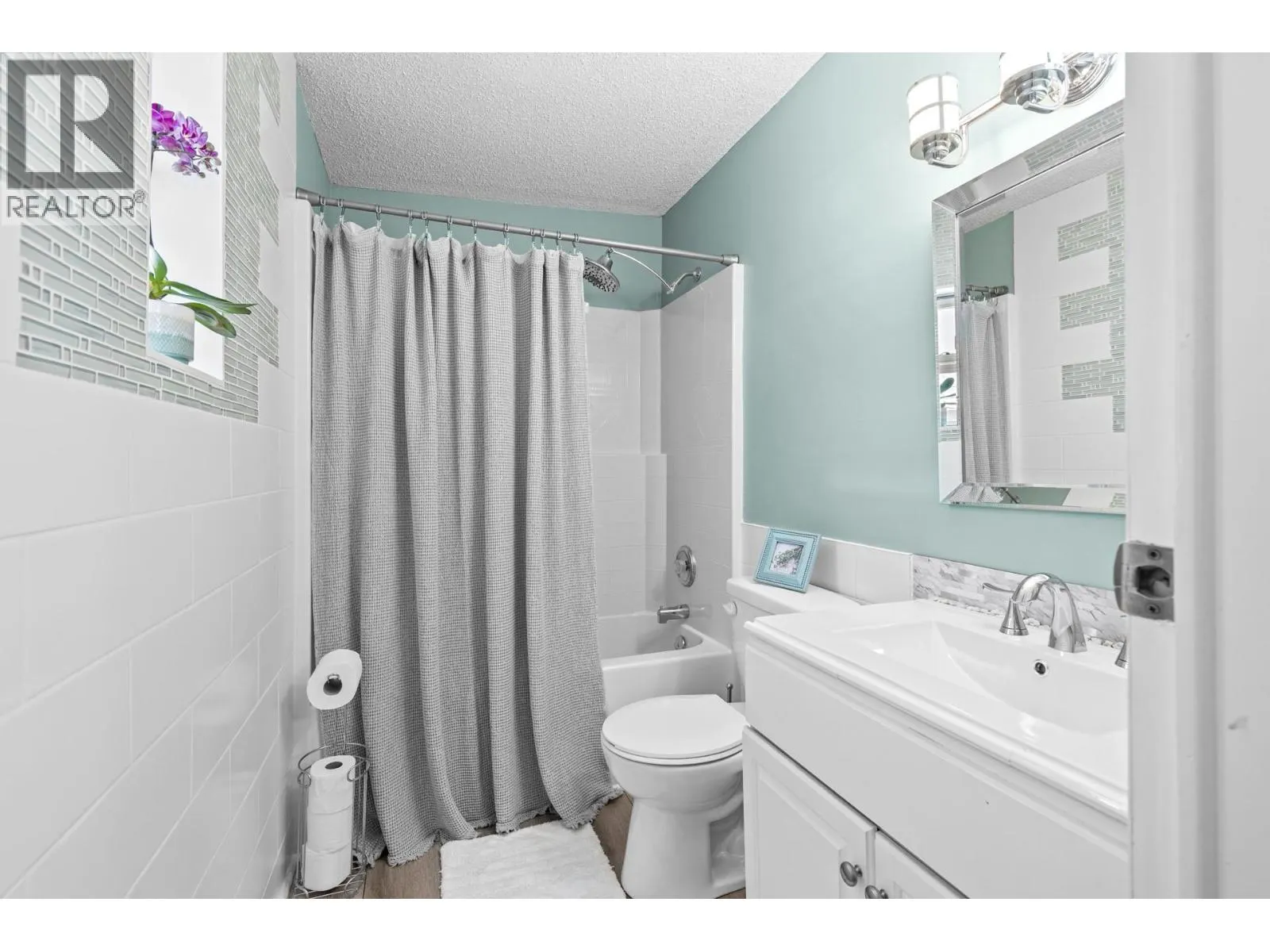 2005 Boucherie Road Unit# 138