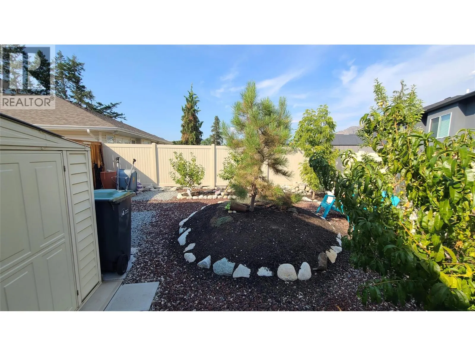 6941 MEADOWS DR Drive