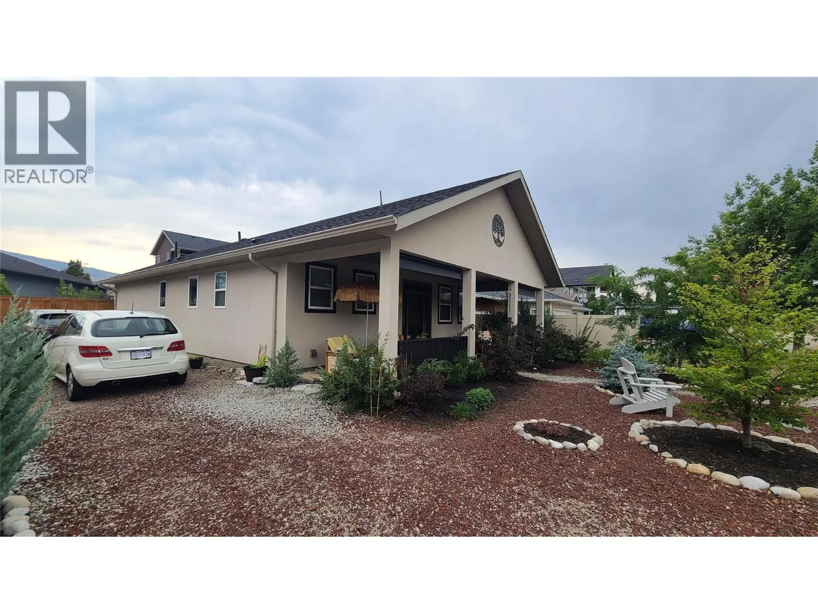 6941 MEADOWS DR Drive