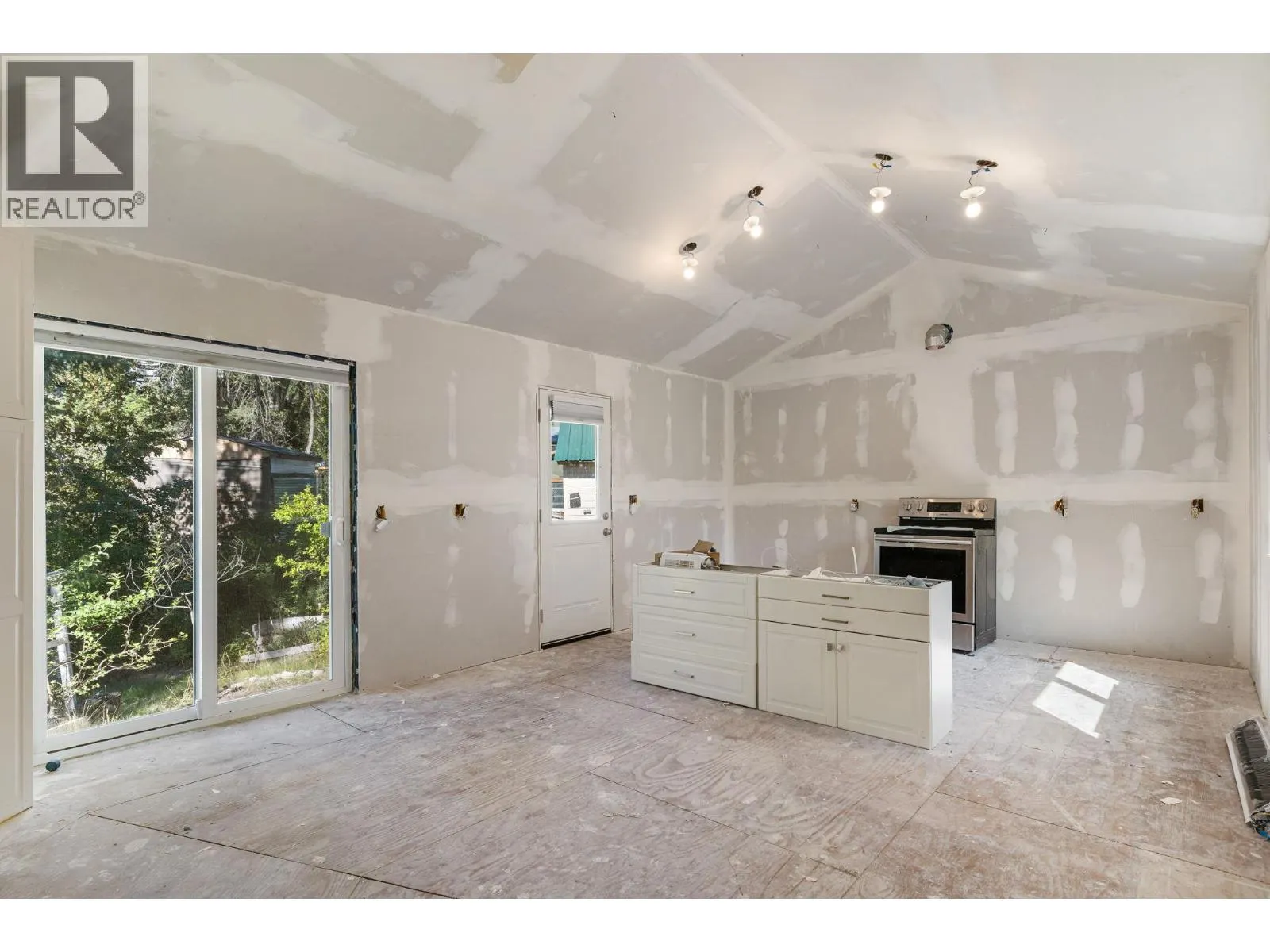 811 Firwood Road