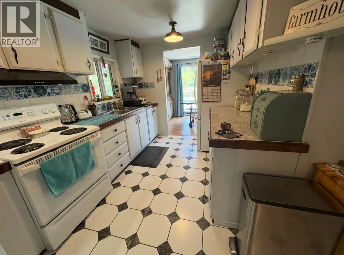 322 Bettes Avenue