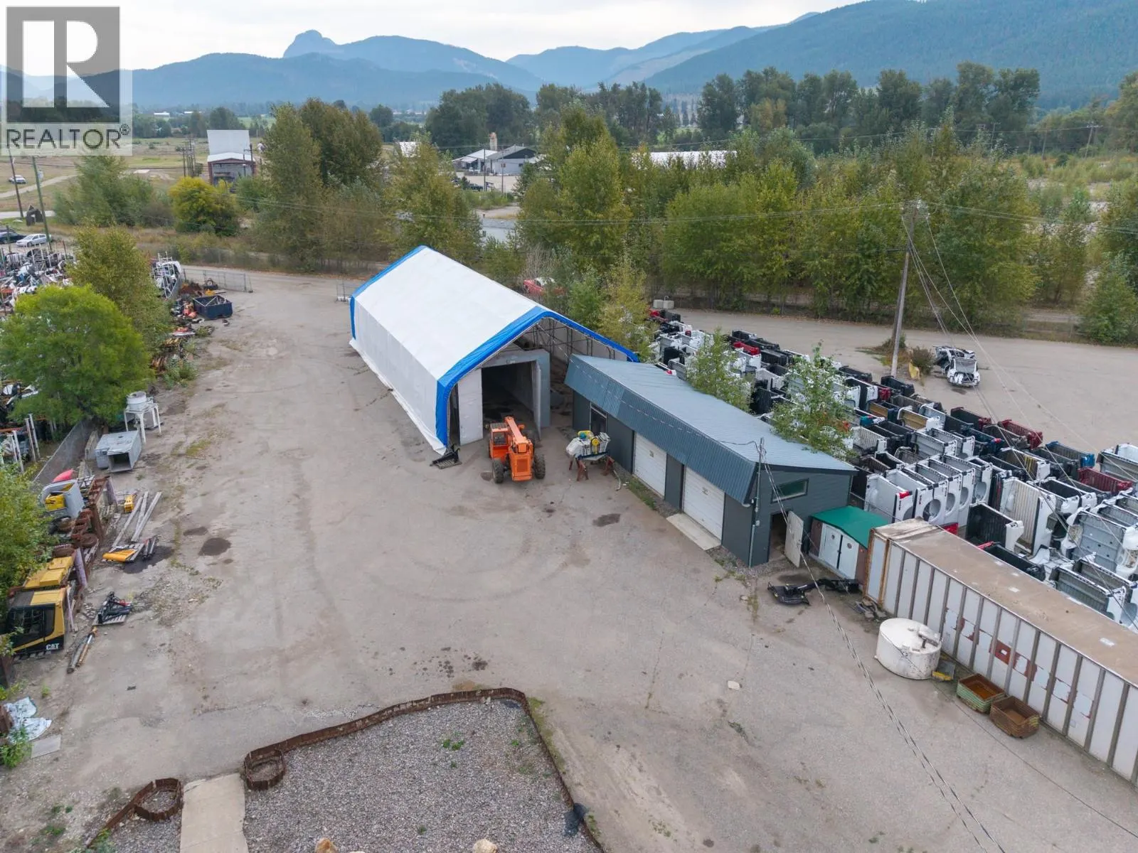 1660 Shuswap Avenue