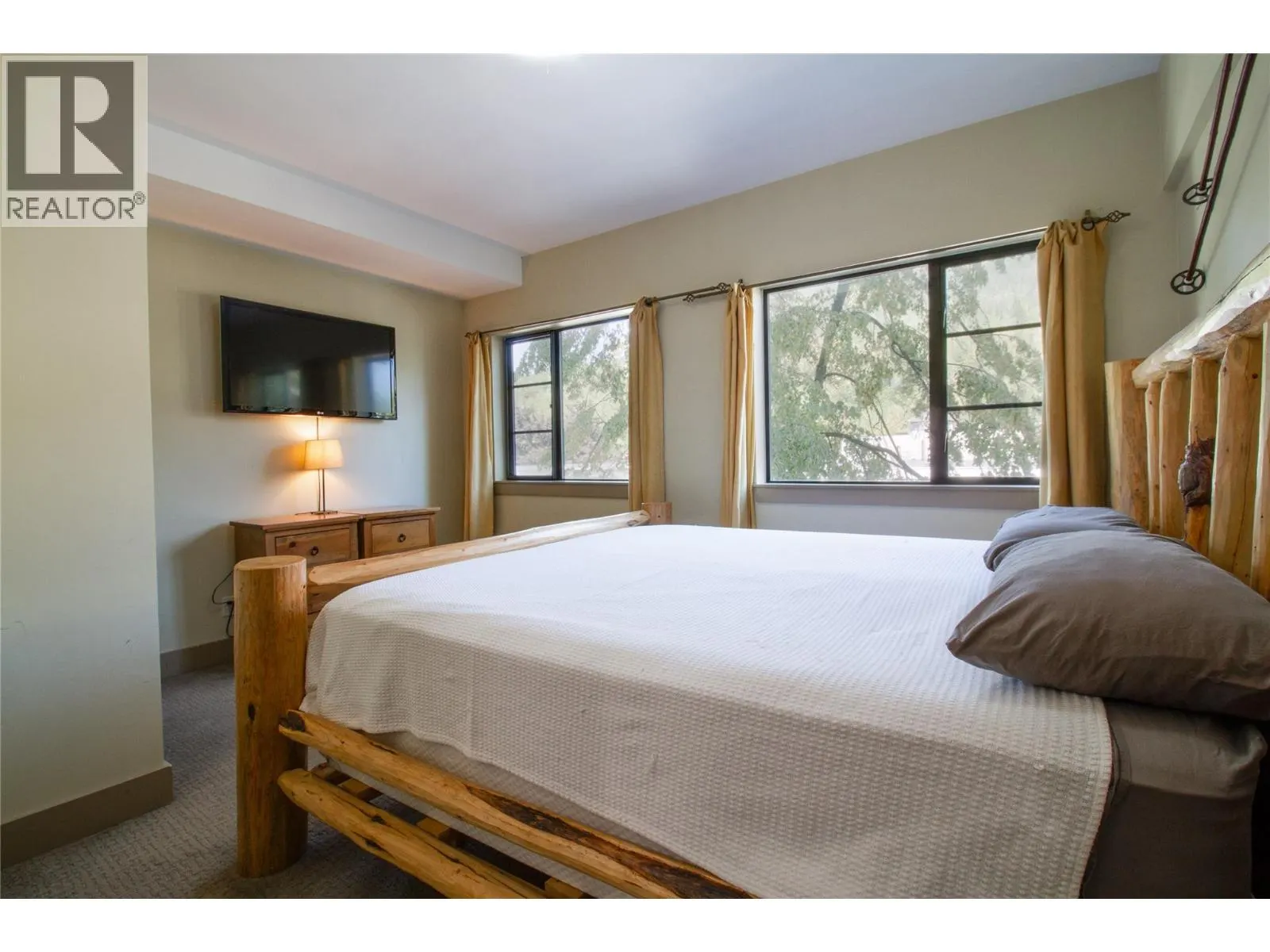 309 First Street W Unit# 207 Lot# SL 7