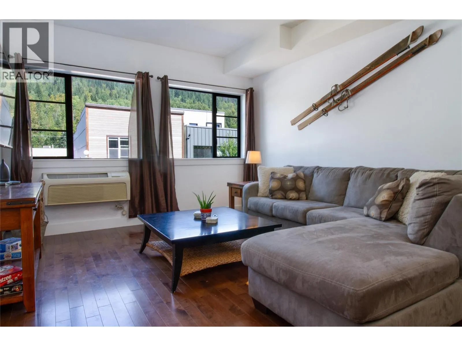 309 First Street W Unit# 207 Lot# SL 7
