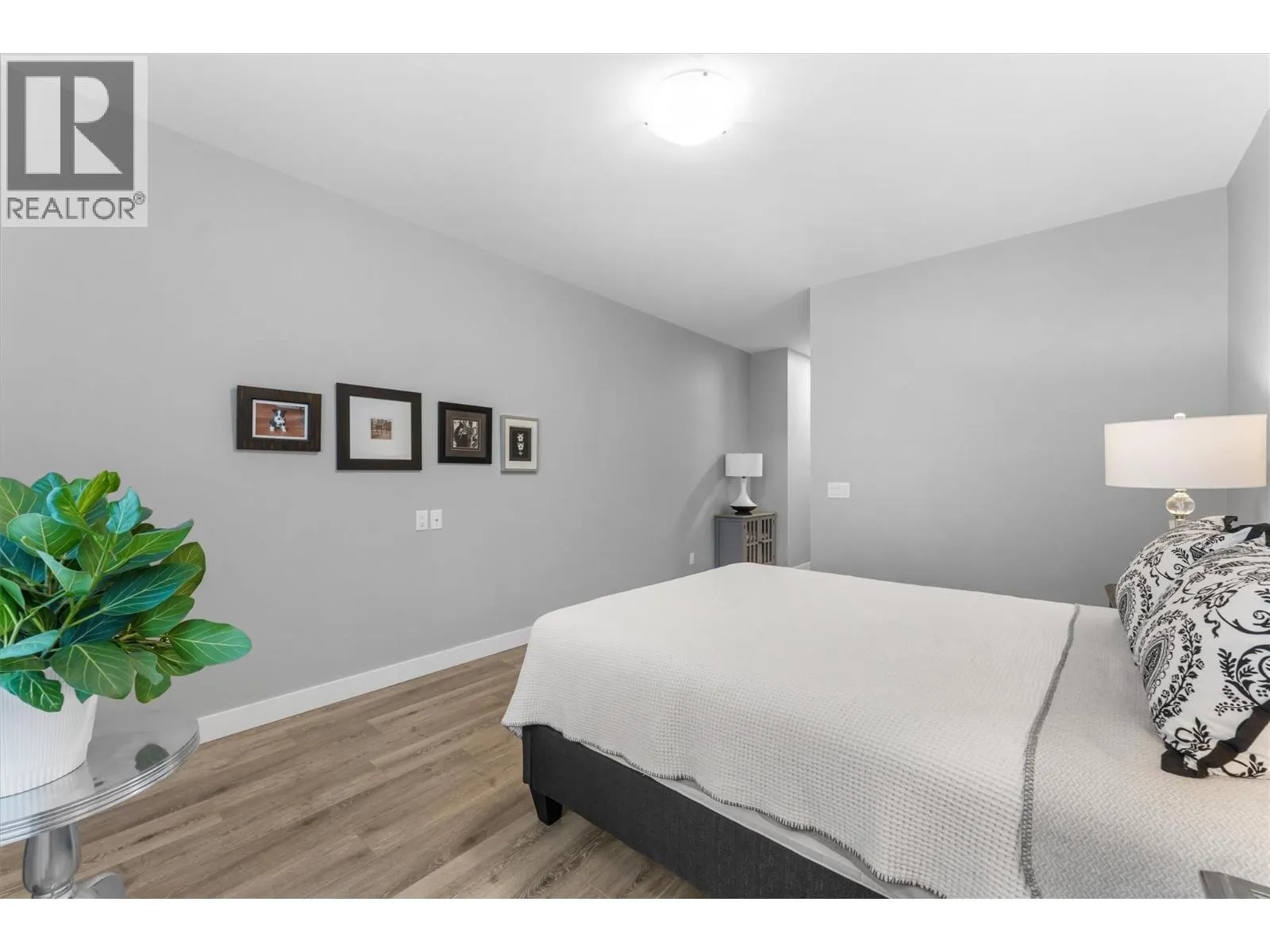 3405 Ironwood Drive