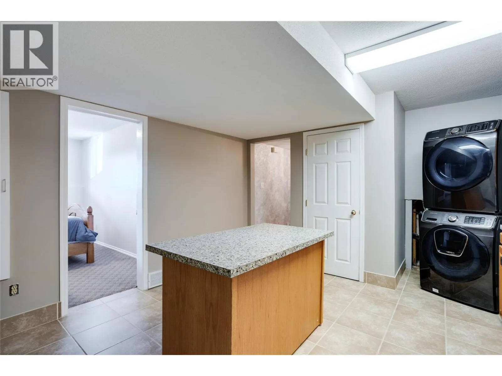 1175 Toovey Road