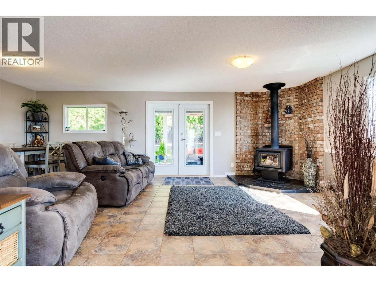 1175 Toovey Road