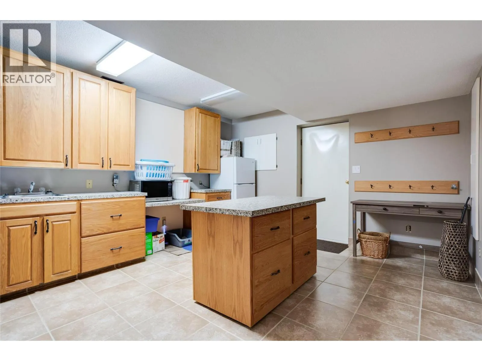 1175 Toovey Road