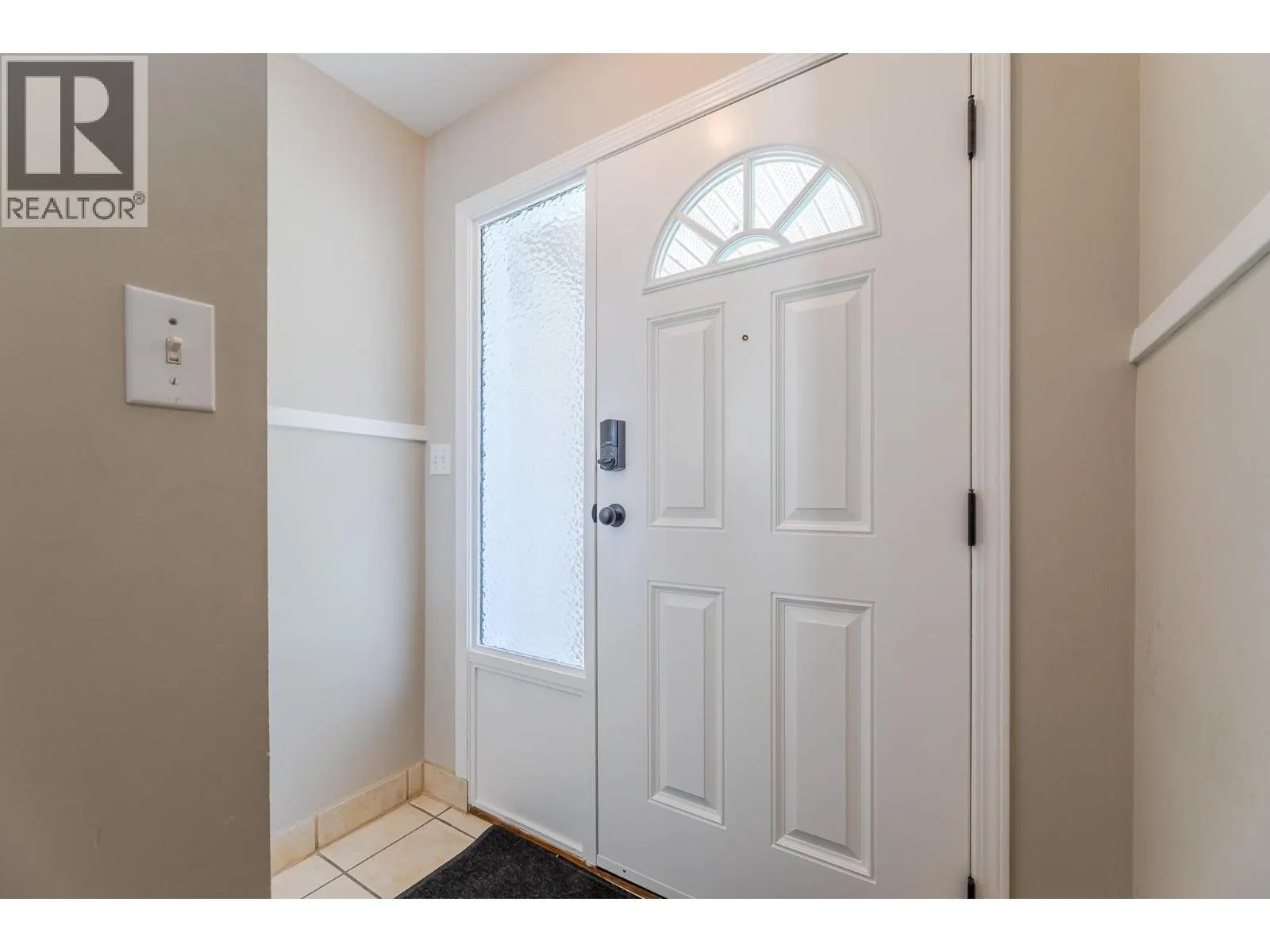 3153 Paris Street Unit# 160