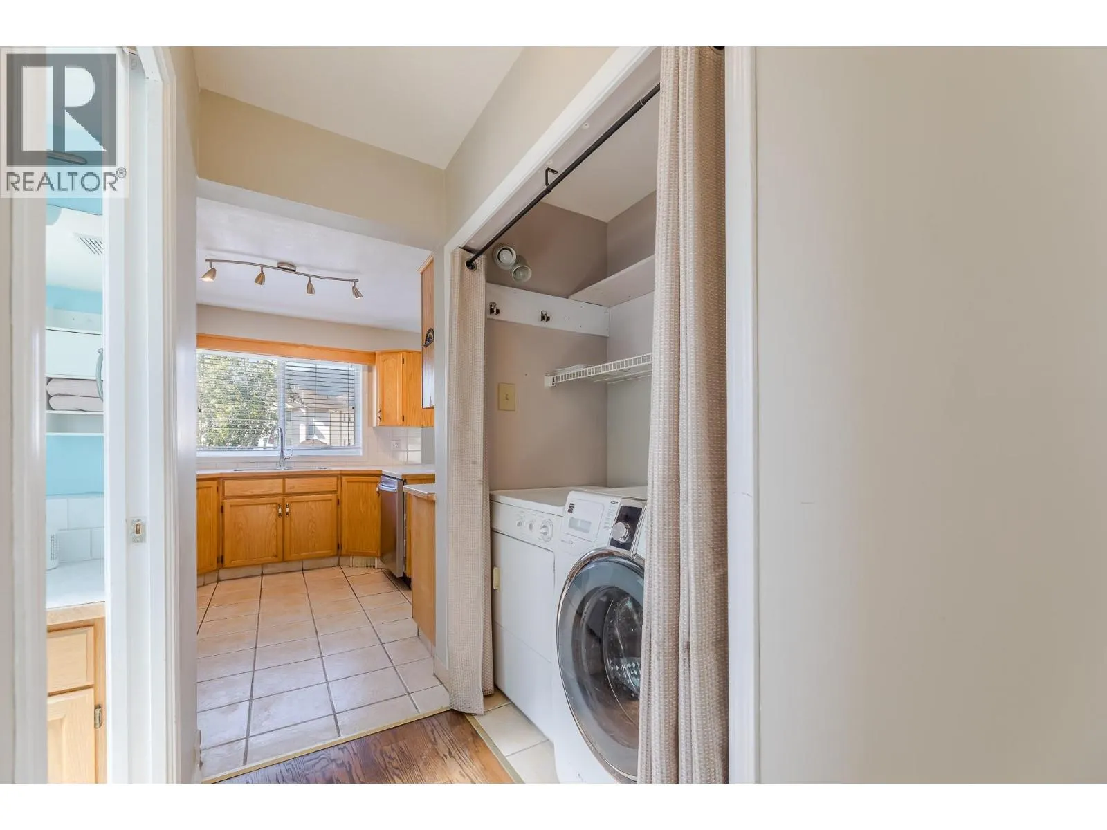3153 Paris Street Unit# 160