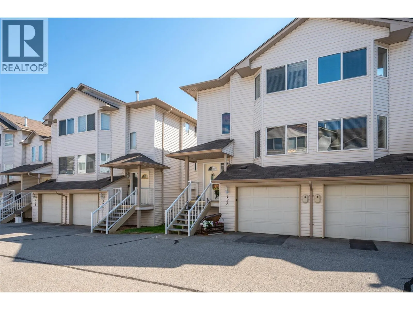 3153 Paris Street Unit# 128
