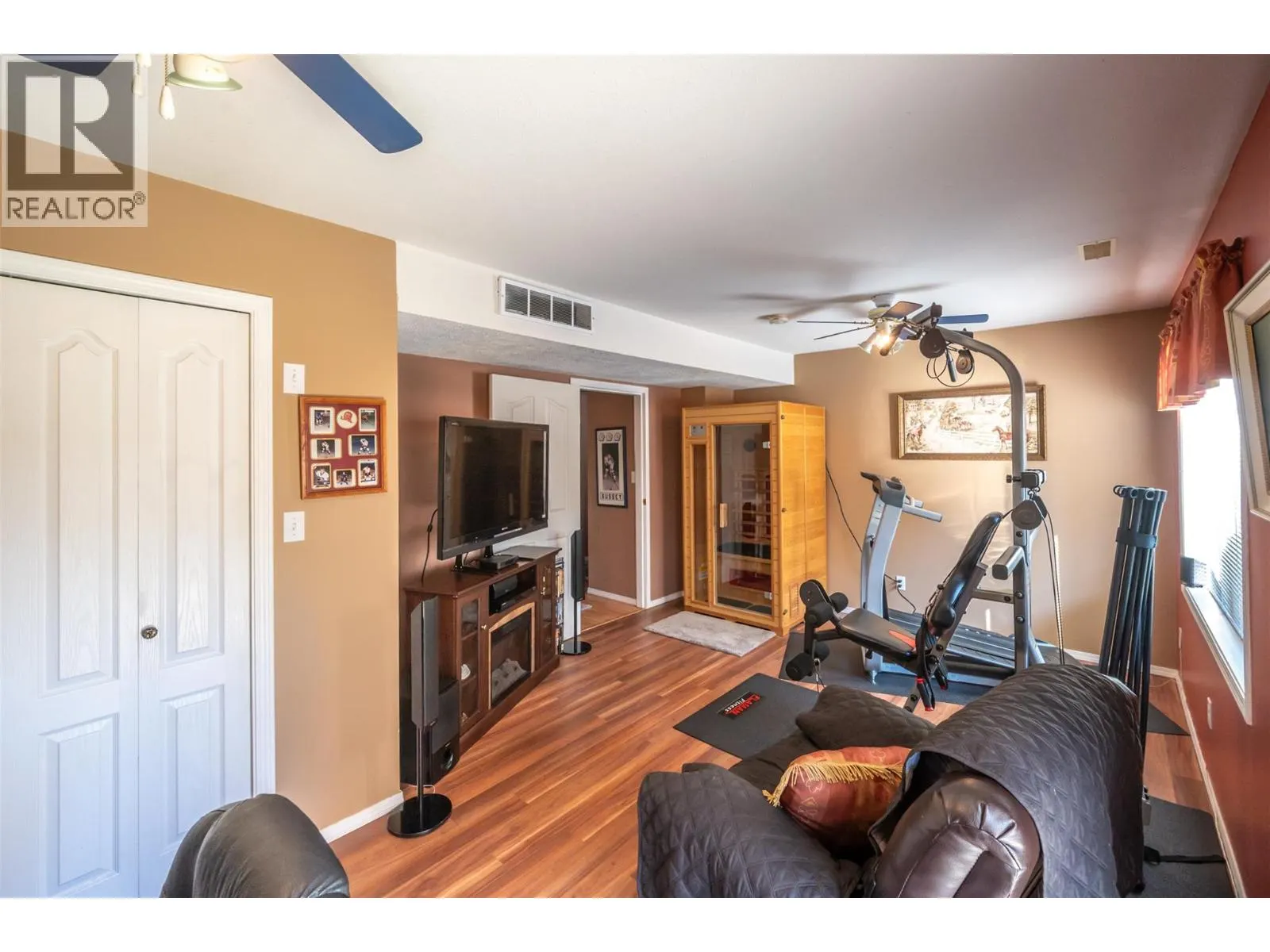 3153 Paris Street Unit# 128