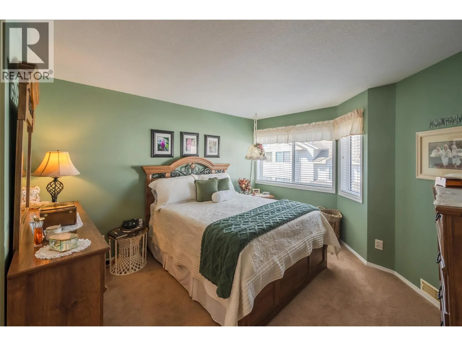 3153 Paris Street Unit# 128