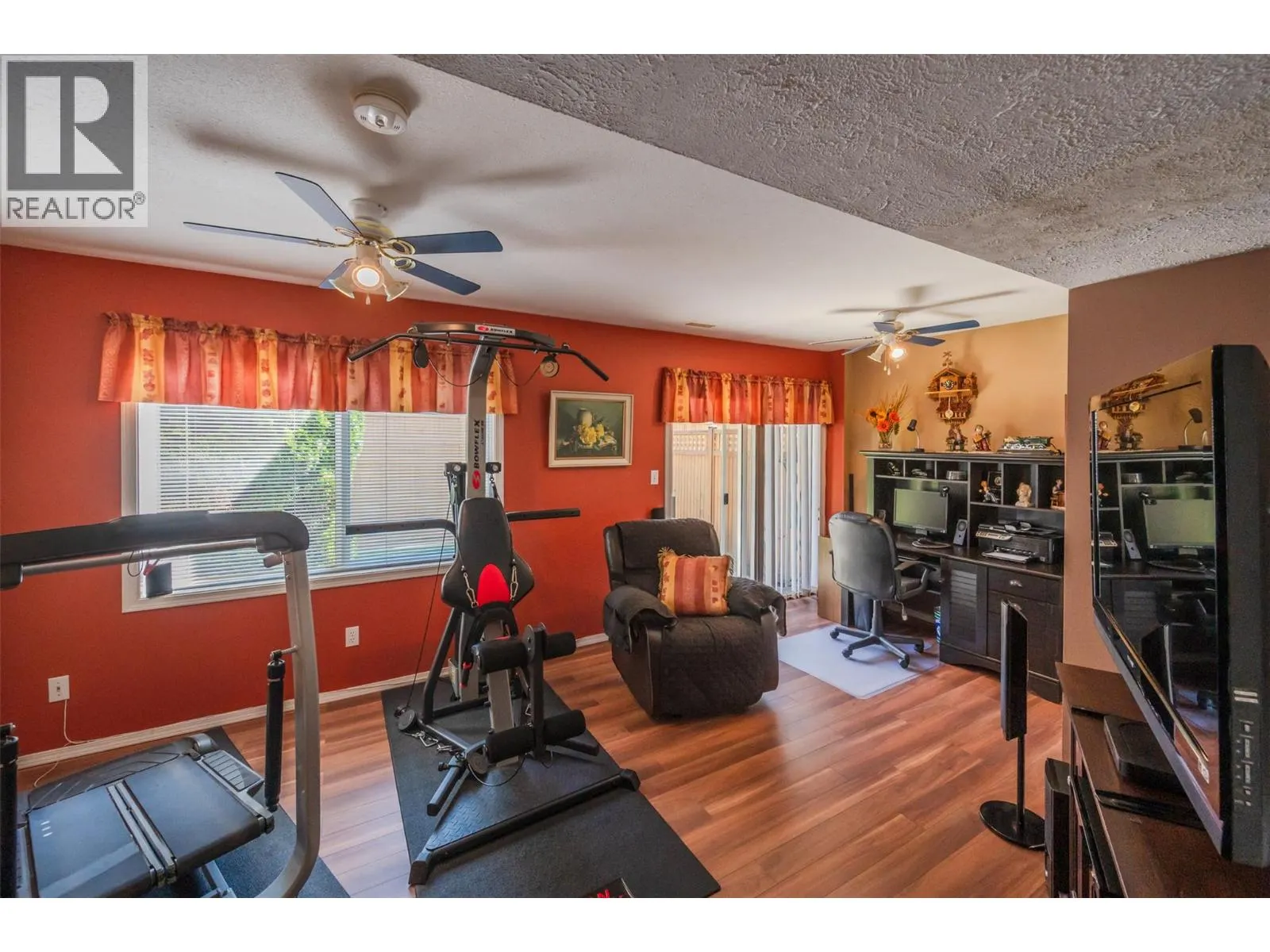 3153 Paris Street Unit# 128