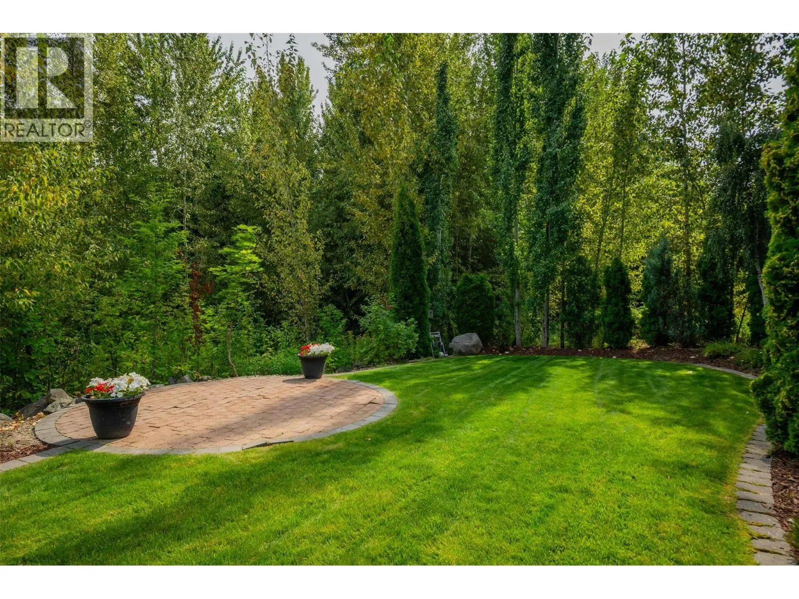 807 White Tail Drive