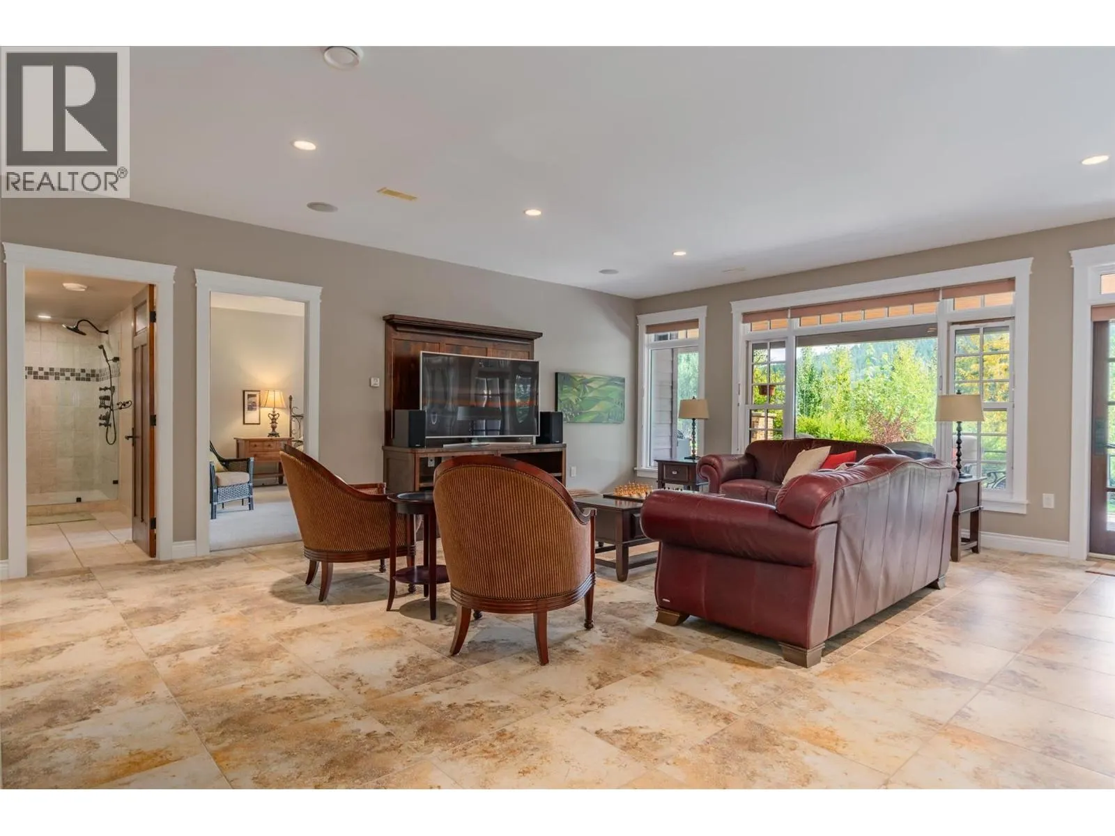 807 White Tail Drive