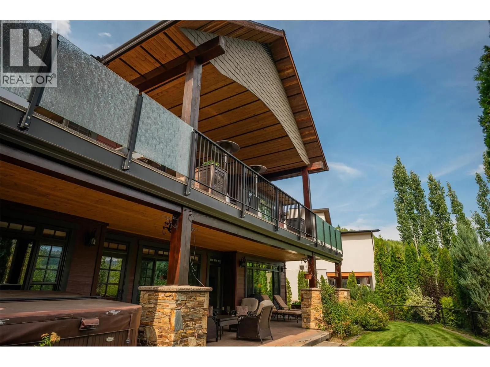 807 White Tail Drive