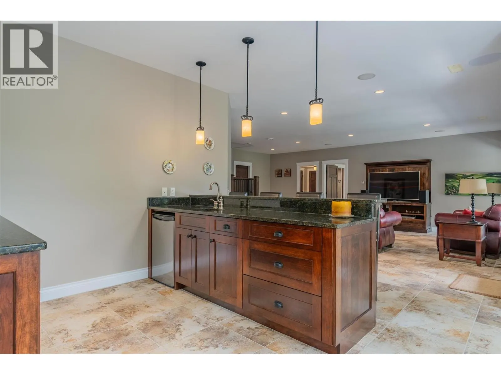 807 White Tail Drive