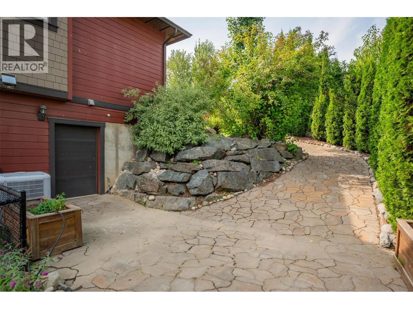 807 White Tail Drive