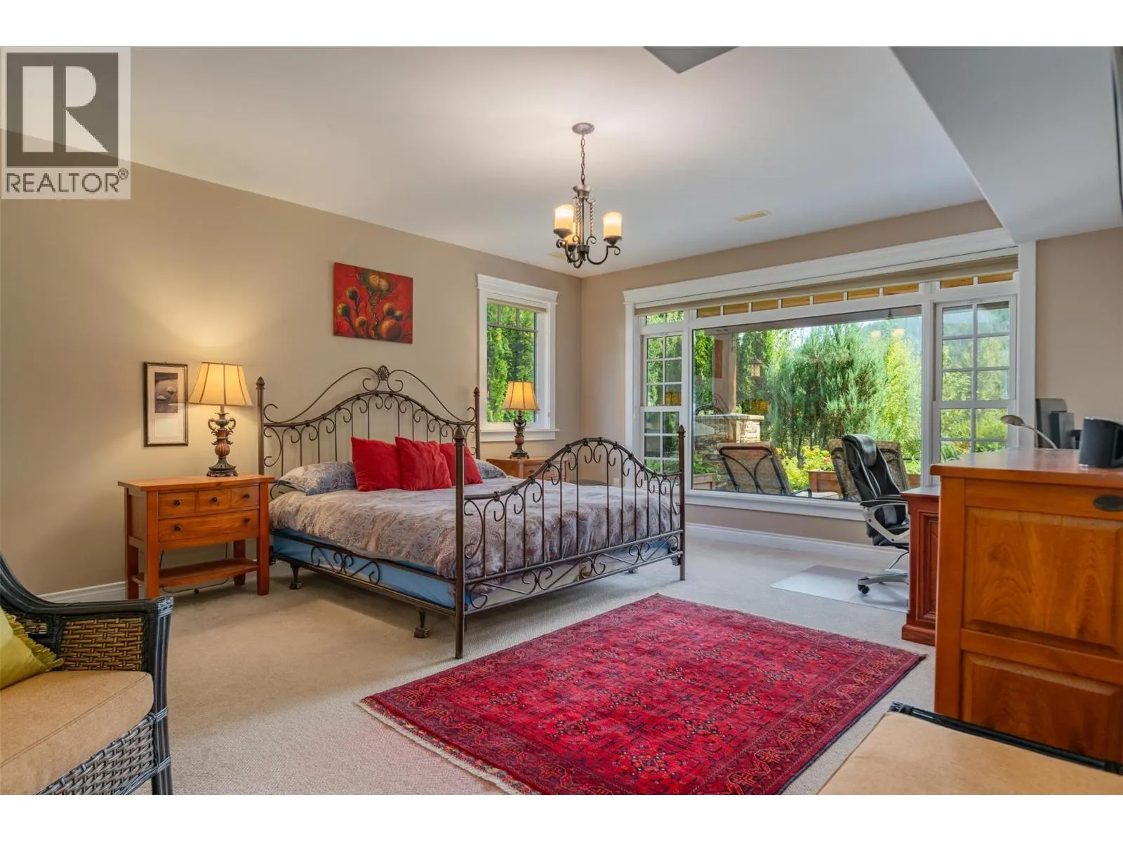 807 White Tail Drive
