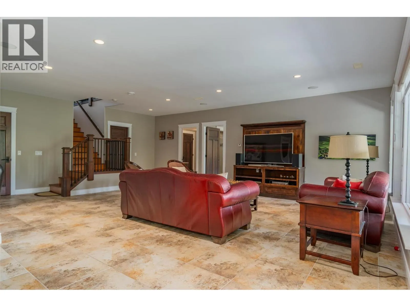 807 White Tail Drive