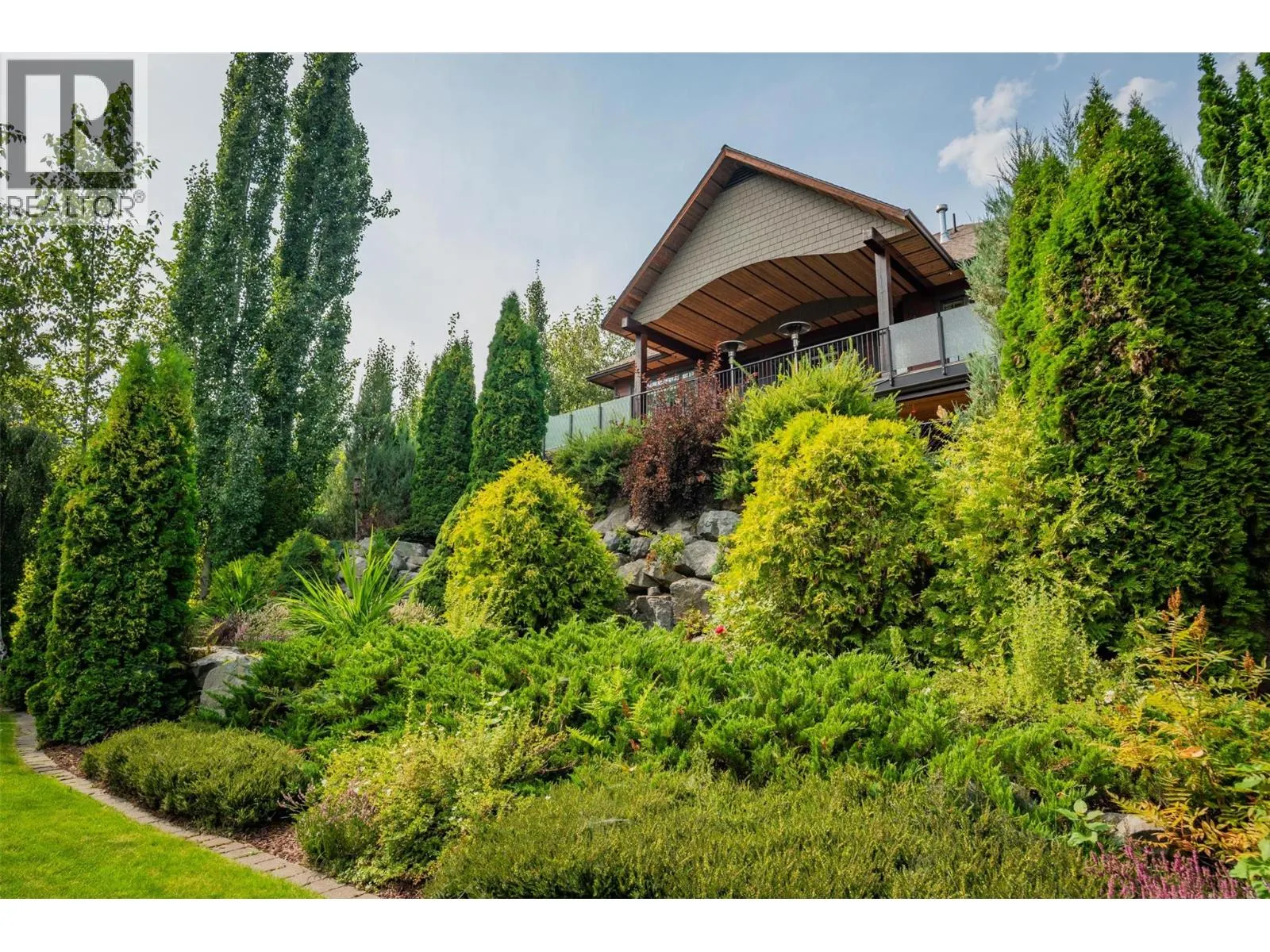 807 White Tail Drive