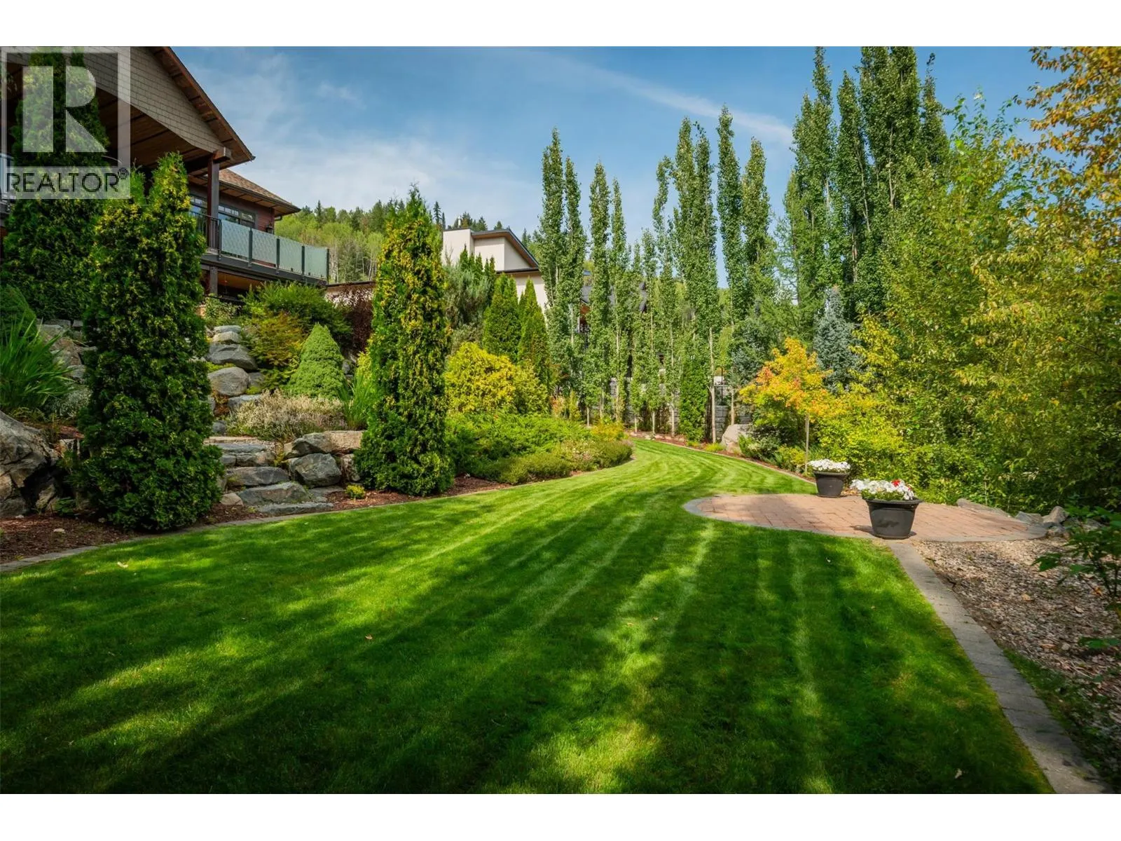 807 White Tail Drive
