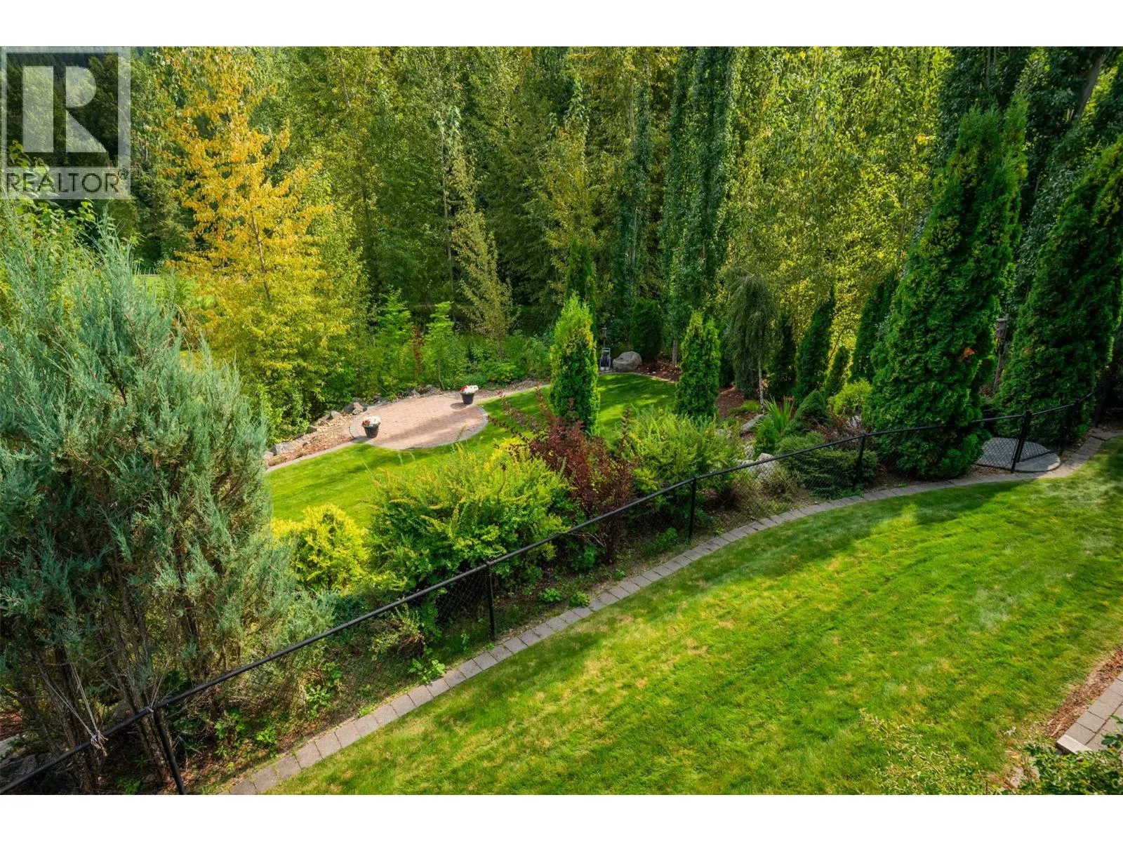 807 White Tail Drive