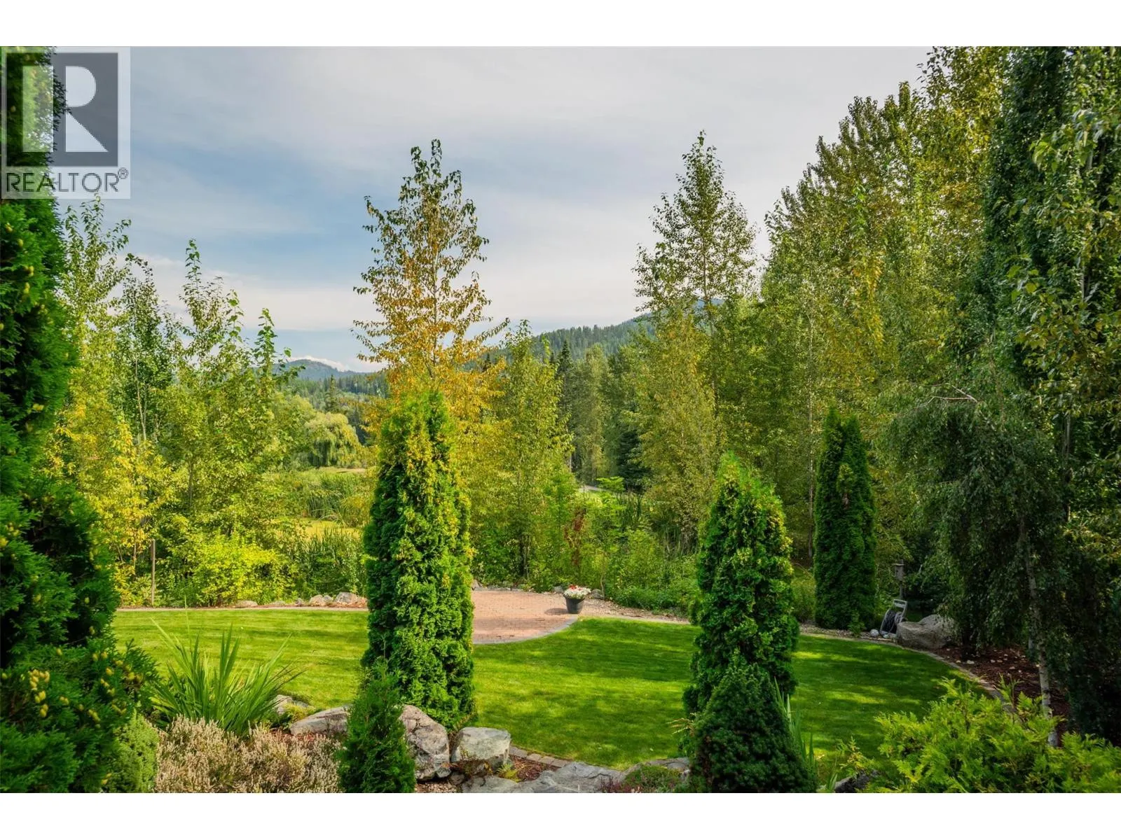807 White Tail Drive