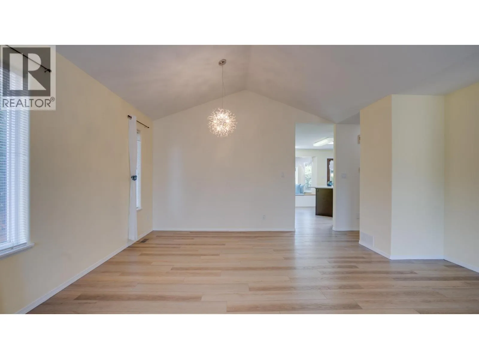 653 6th Street