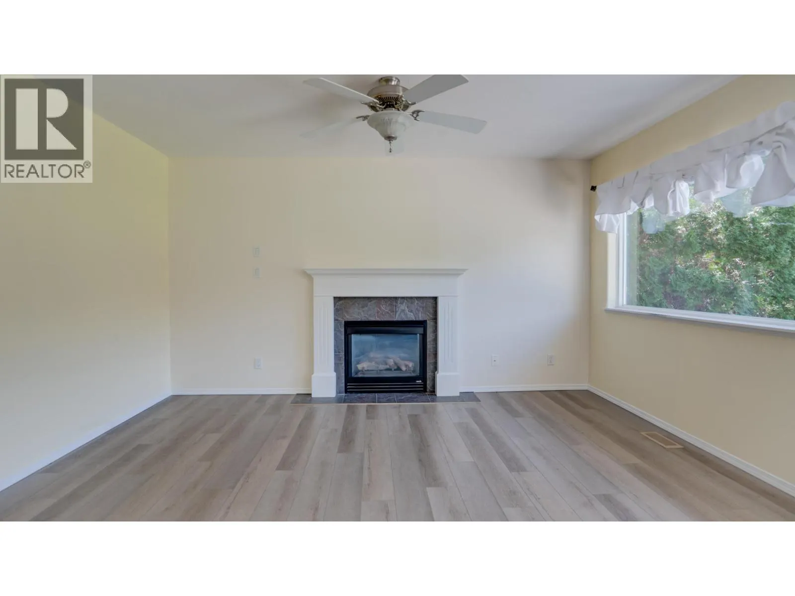 653 6th Street