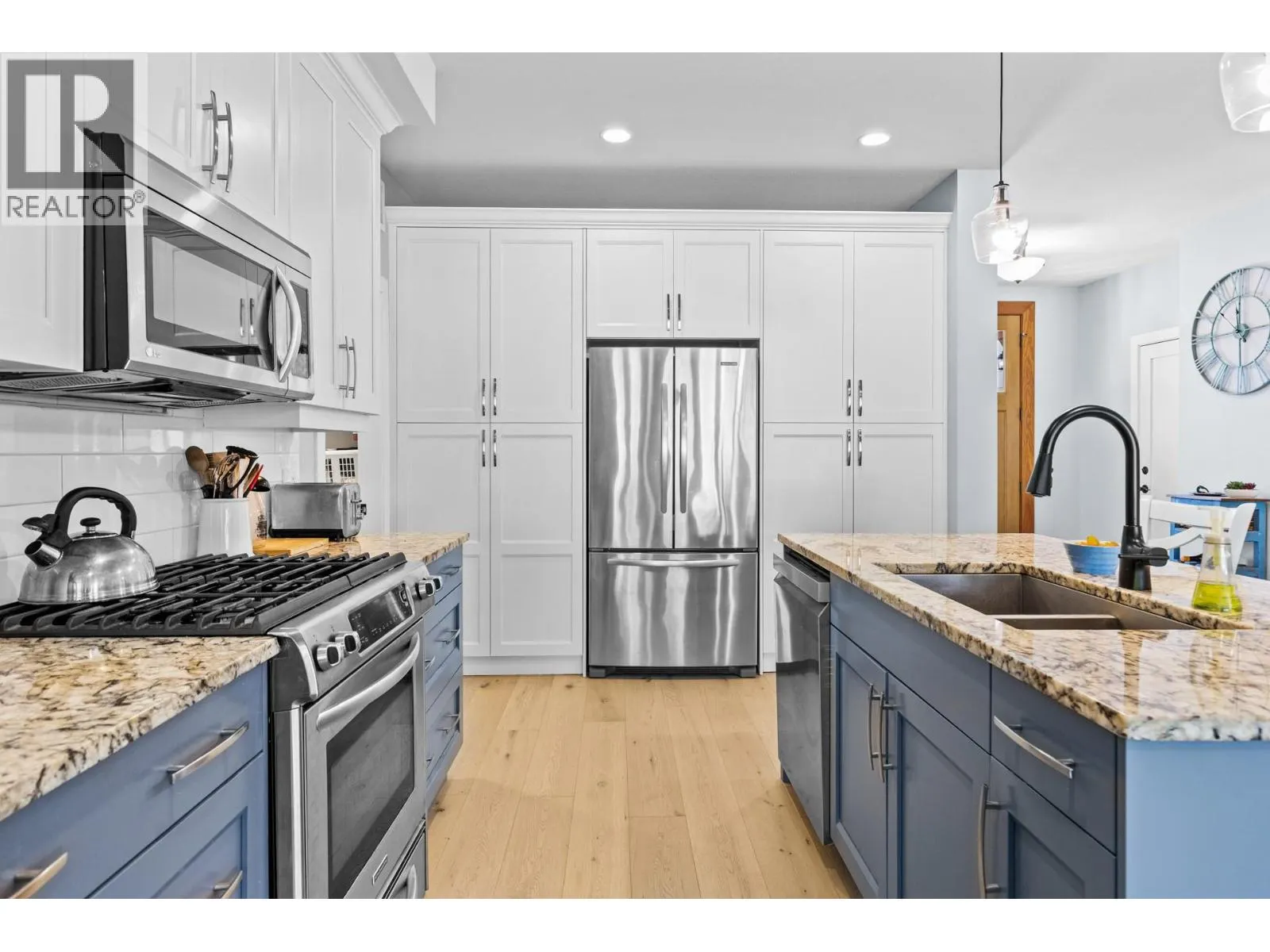 4000 Redstone Crescent Unit# 209