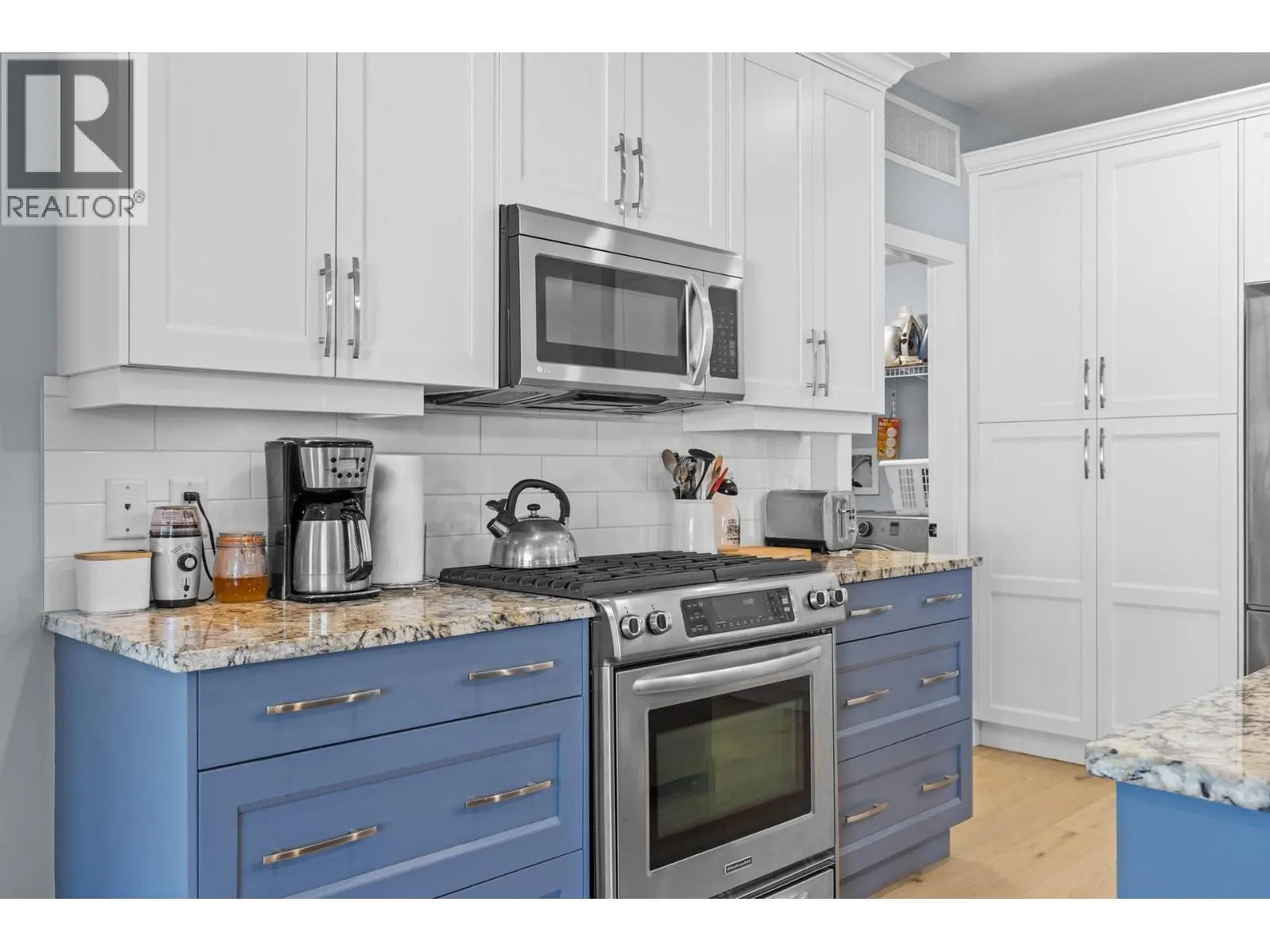 4000 Redstone Crescent Unit# 209